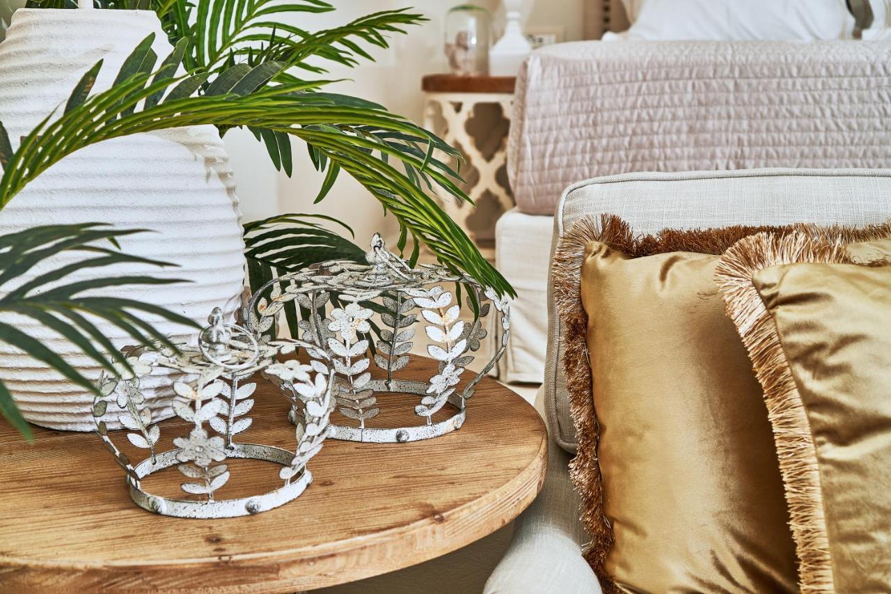 Aqua Mykonos Suites - Adults Only 图罗斯 外观 照片