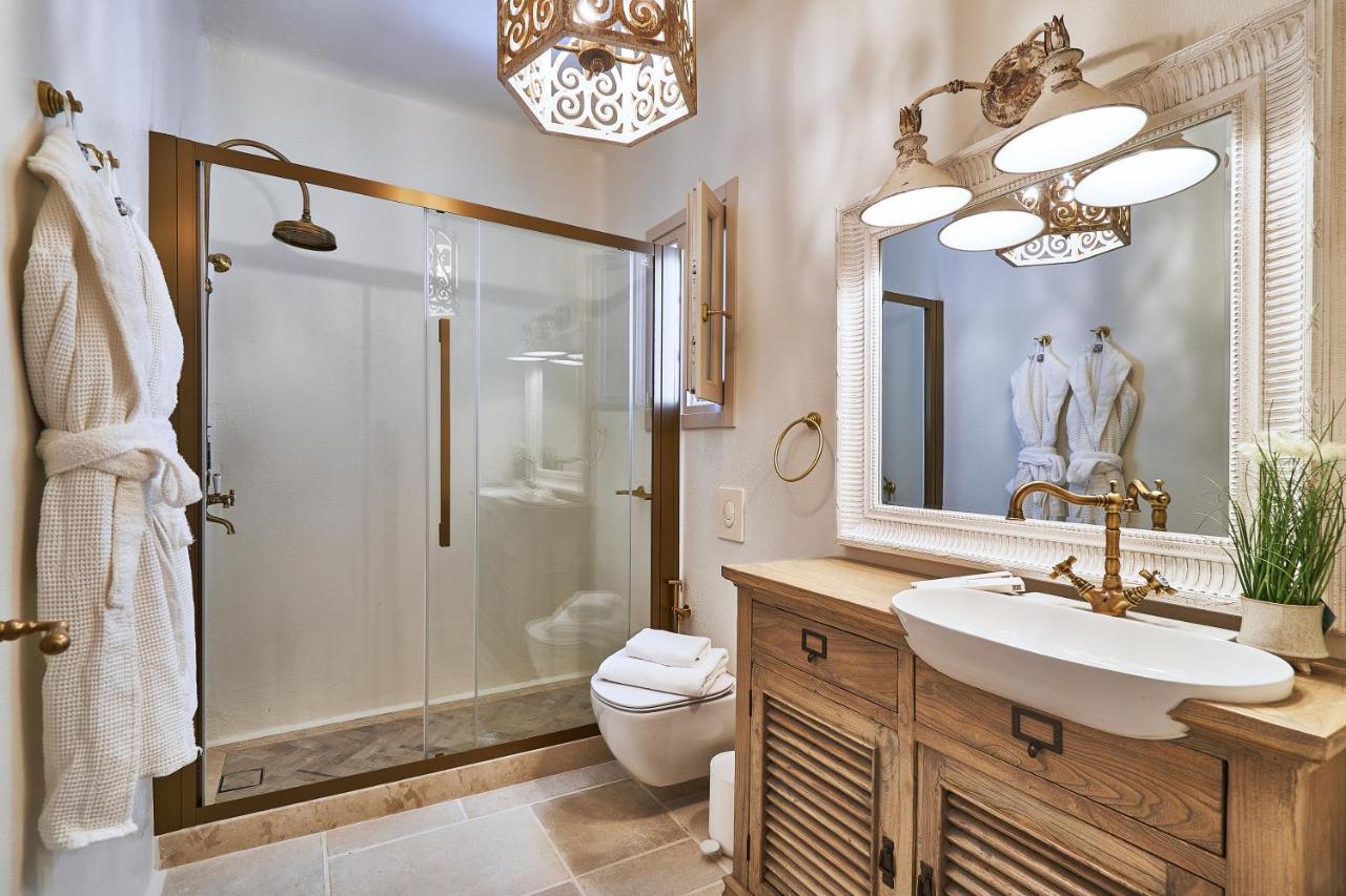 Aqua Mykonos Suites - Adults Only 图罗斯 外观 照片