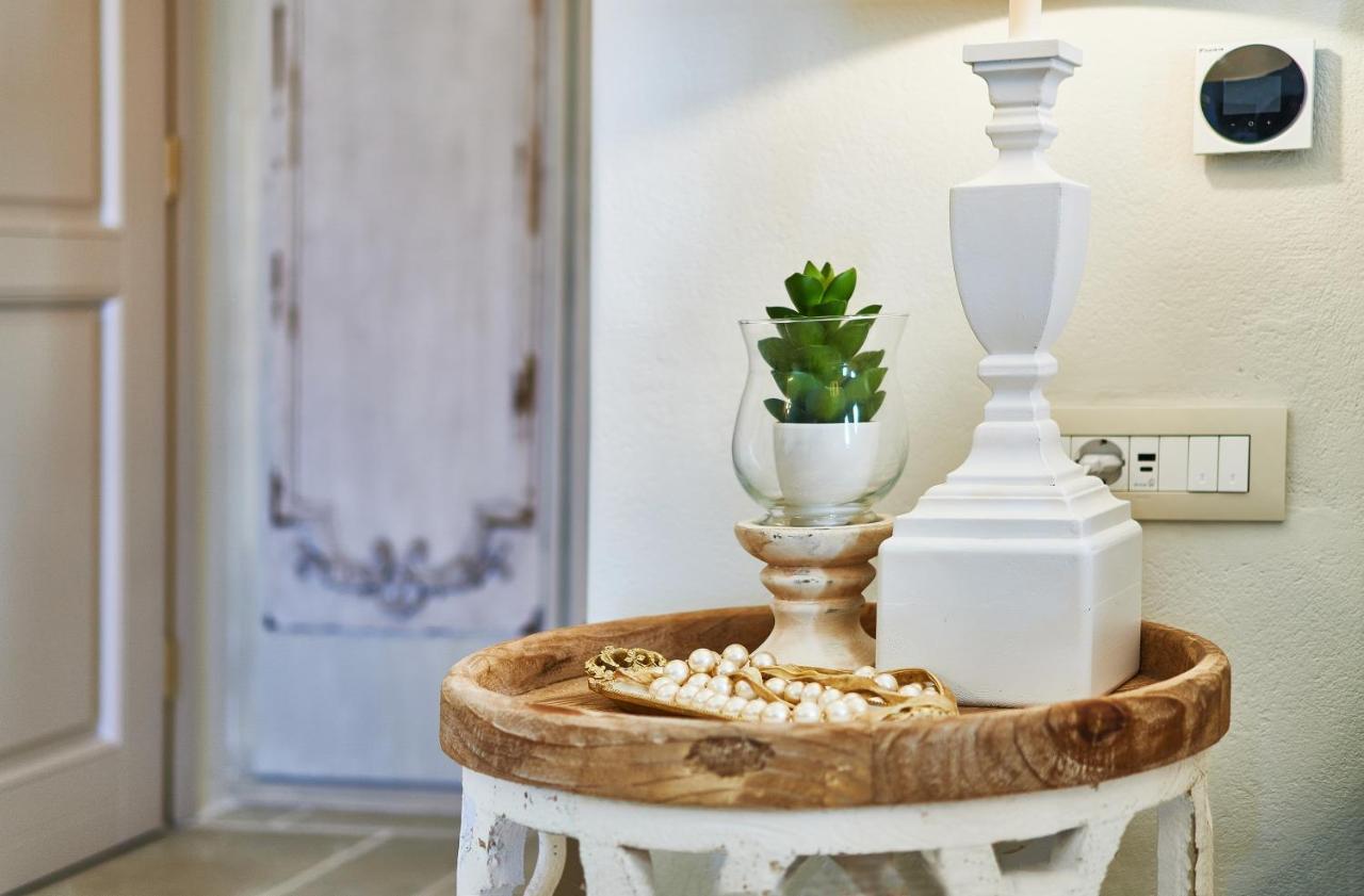 Aqua Mykonos Suites - Adults Only 图罗斯 外观 照片