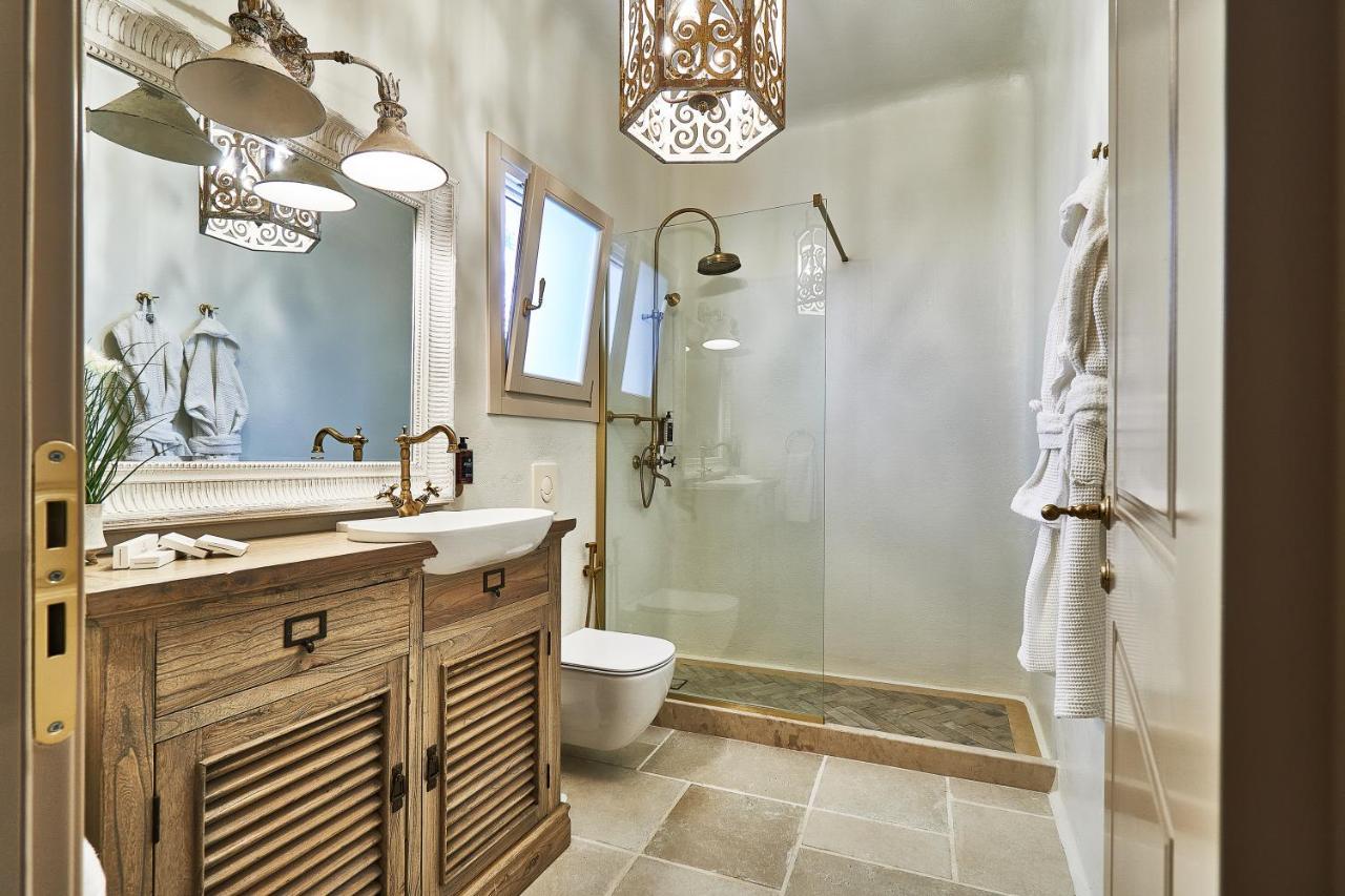 Aqua Mykonos Suites - Adults Only 图罗斯 外观 照片
